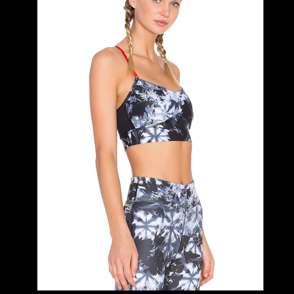 Alala Sports Bra & Leggings Set